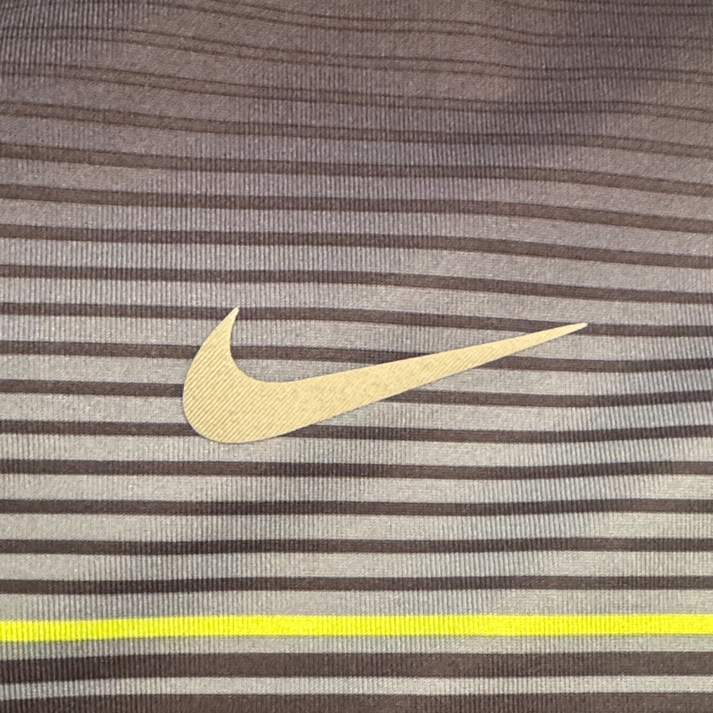 Nike Men's Polo Shirt - Black and Purple Ombre - Picture 4 of 6